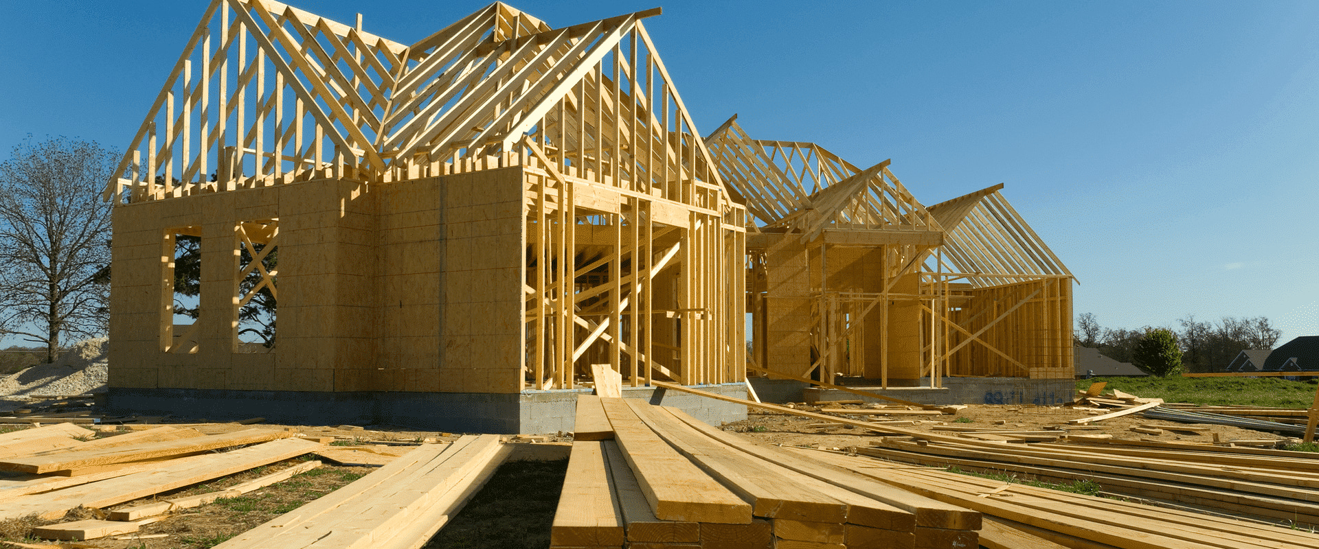 The Ultimate Guide to Hiring Contractors for Custom Homes and Renovations