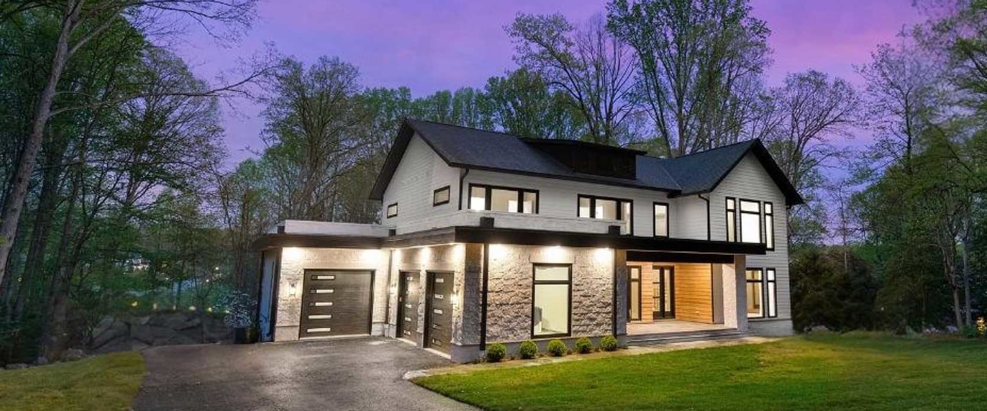 Negotiating Contracts: A Comprehensive Guide for Custom Home and Renovation Projects