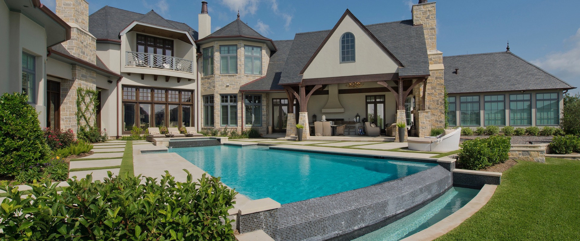 Exterior Finishes for Custom Homes and Renovations